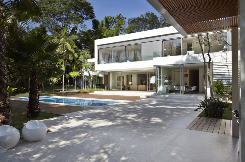 Impressive Morumbi Residence In São Paulo, Brazil impressive morumbi residence in so paulo brazil e47b0a4