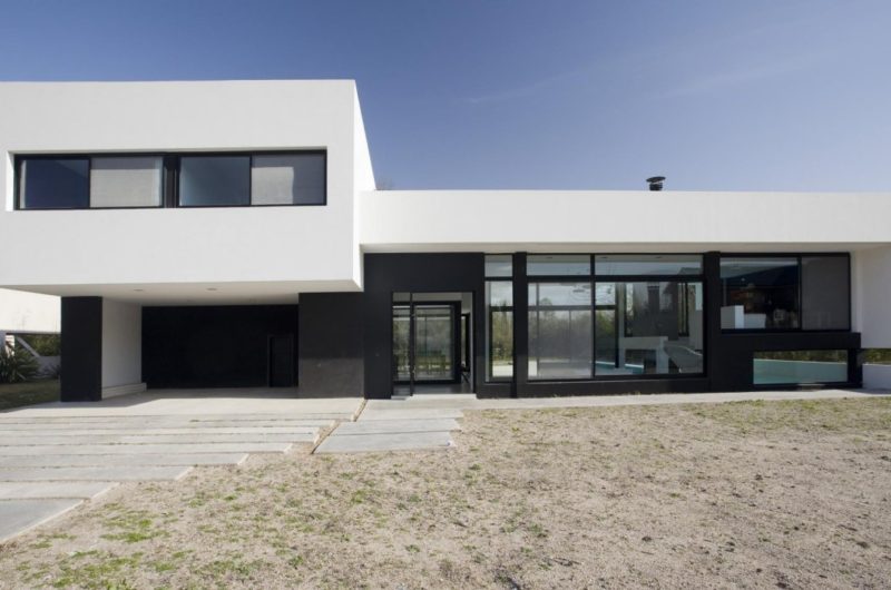 Ingenious Grand Bell House by Andres Remy Arquitectos ingenious grand bell house by andres remy arquitectos 4bdfa99