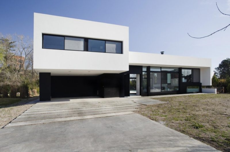 Ingenious Grand Bell House by Andres Remy Arquitectos ingenious grand bell house by andres remy arquitectos 95c0329