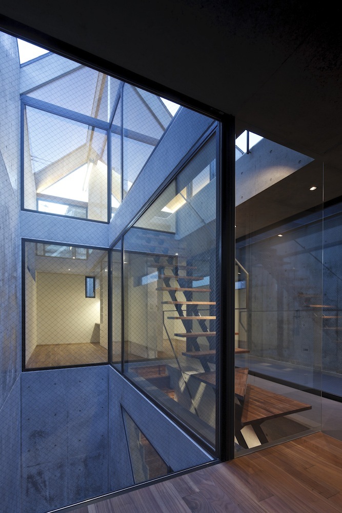 Insulated Neut House by APOLLO Architects & Associates insulated neut house by apollo architects associates 58afeec
