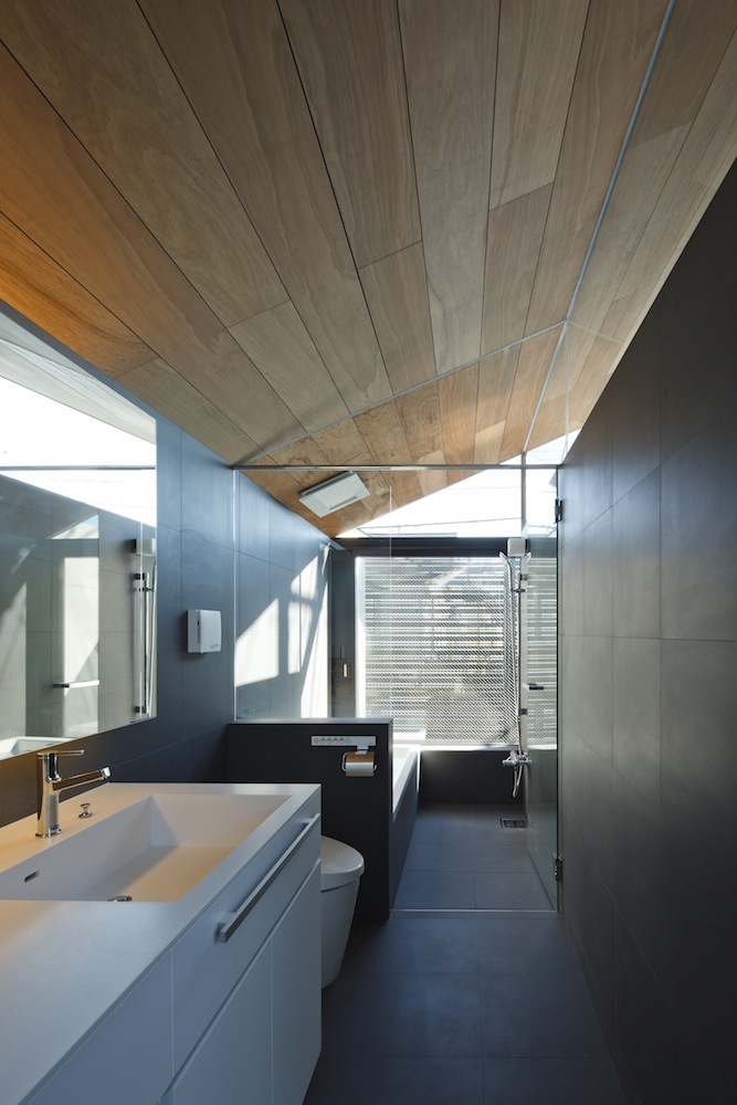 Insulated Neut House by APOLLO Architects & Associates insulated neut house by apollo architects associates f96af97