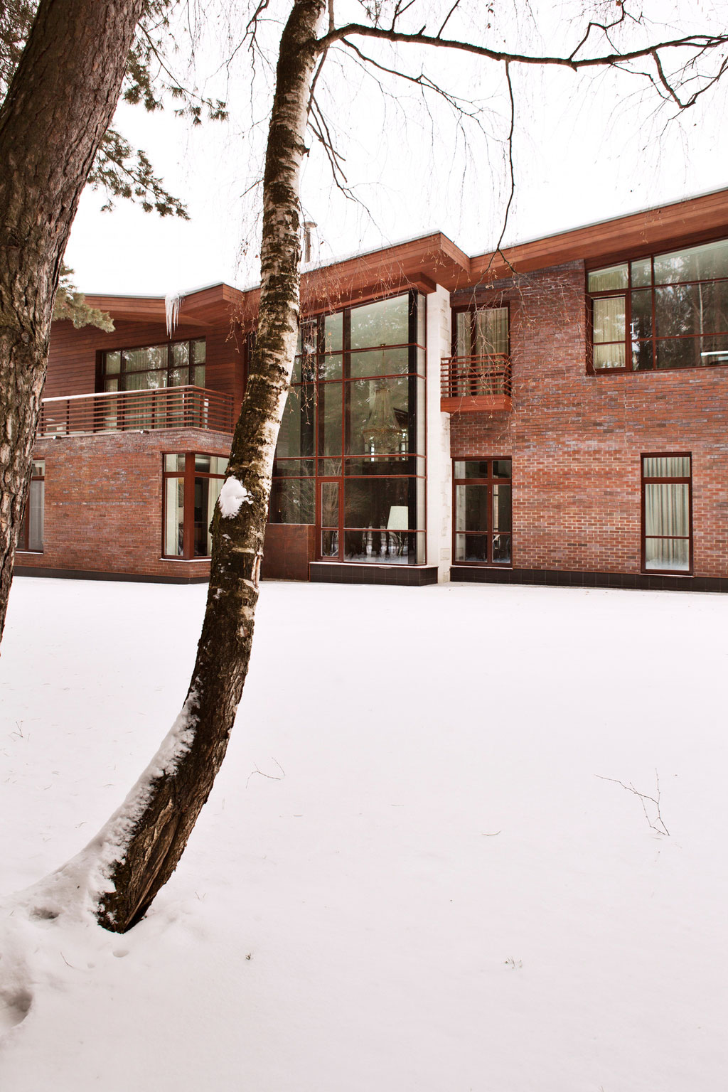 Intellectual-Style Ruben Dishdishyan House by Nicholas Lyzlov intellectual style ruben dishdishyan house by nicholas lyzlov 0340e37