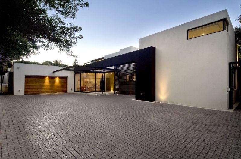 Inviting House Mosi by Nico van der Meulen Architects inviting house mosi by nico van der meulen architects 90c6fe5