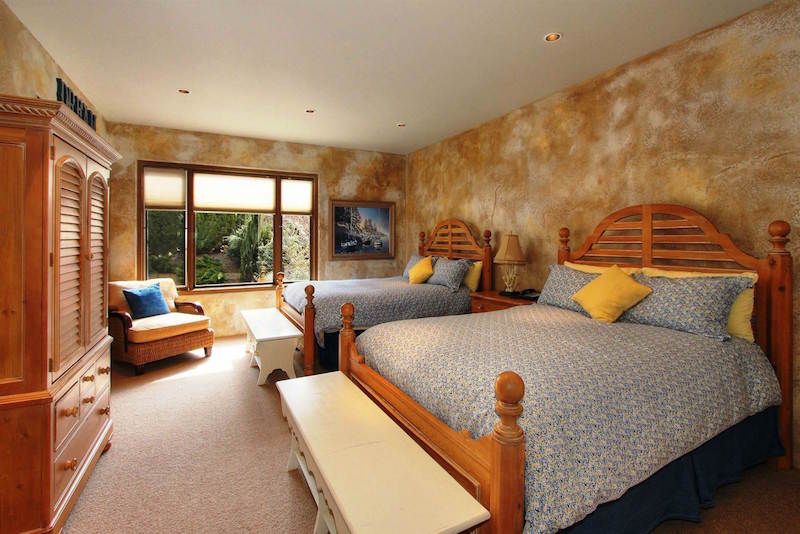 Jasmine's Cove Home In Lake Country, British Columbia jasmines cove home in lake country british columbia b54a8d4