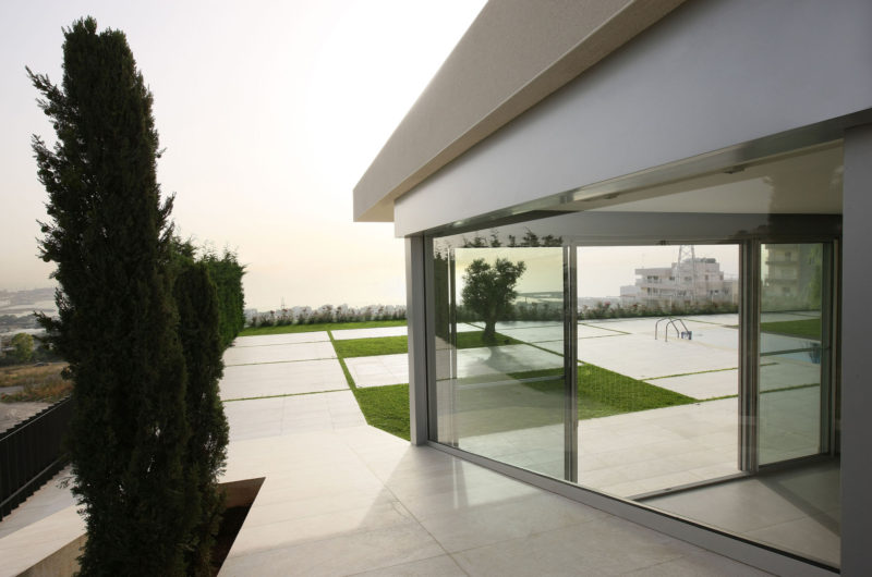 Jiyeh Villa Is A Lovely Home In Lebanon jiyeh villa is a lovely home in lebanon 698b778