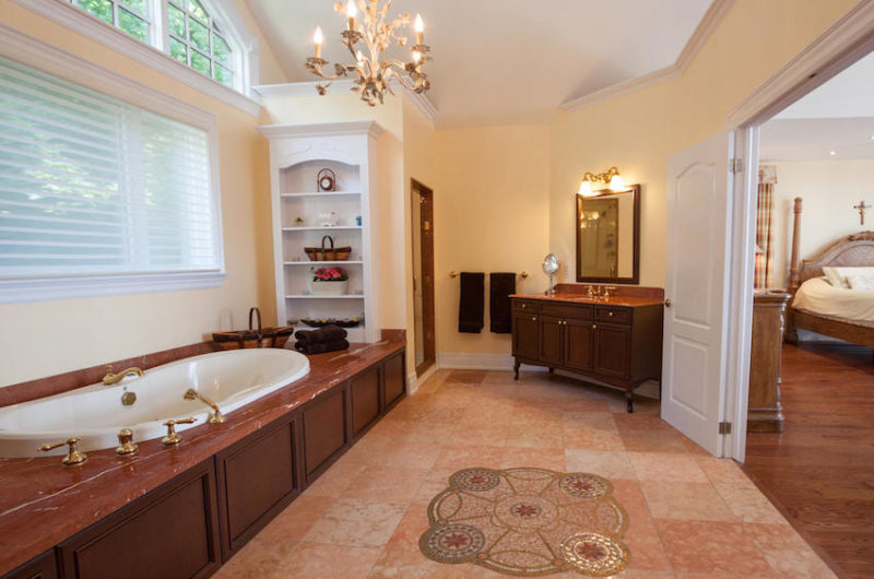 Kempenfelt Bay Estate In Ontario, Canada kempenfelt bay estate in ontario canada e8c734b