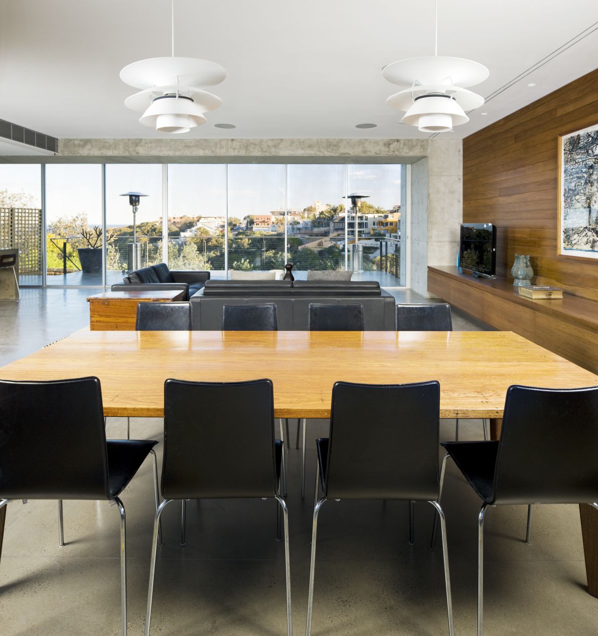 L-shaped Clovelly Residence by Tzannes Associates l shaped clovelly residence by tzannes associates 675b68f