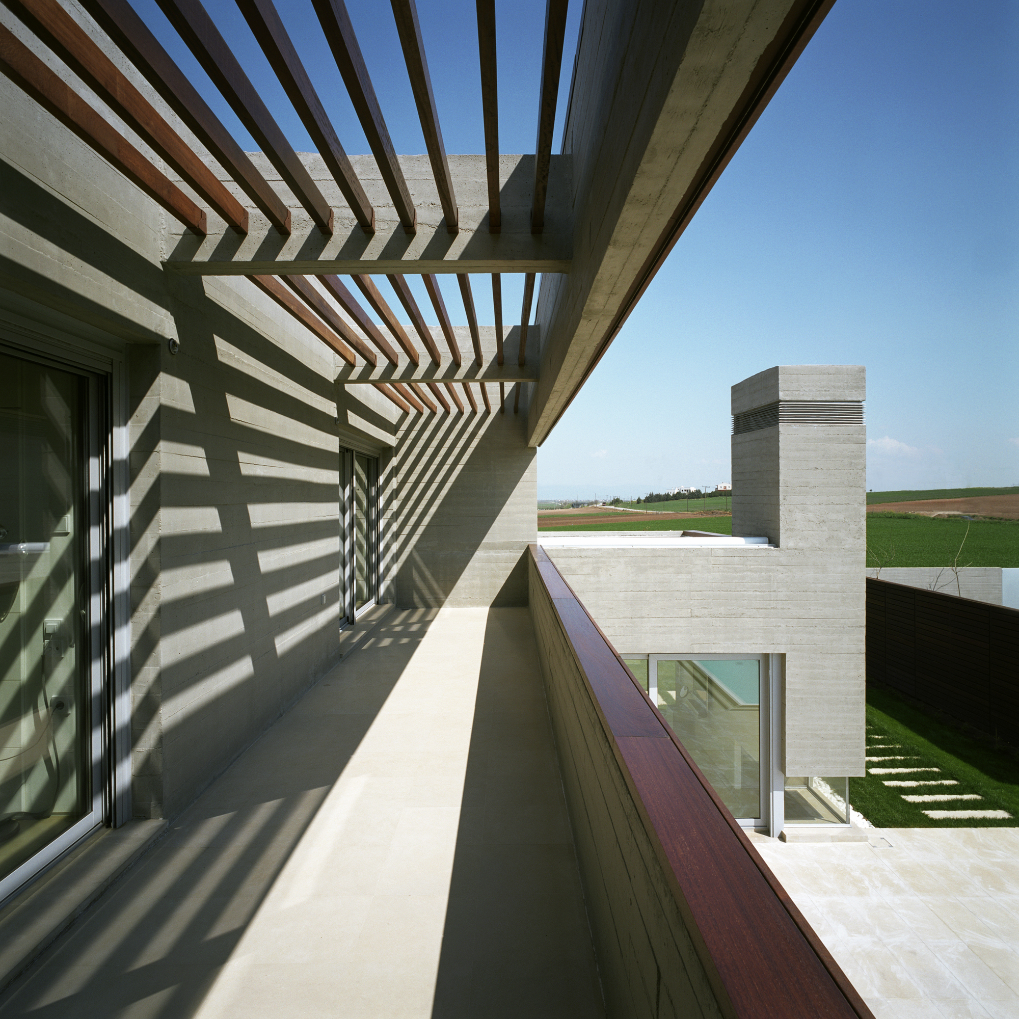 L-Shaped Residence in Larissa by Potiropoulos D+L Architects l shaped residence in larissa by potiropoulos dl architects 42eca56