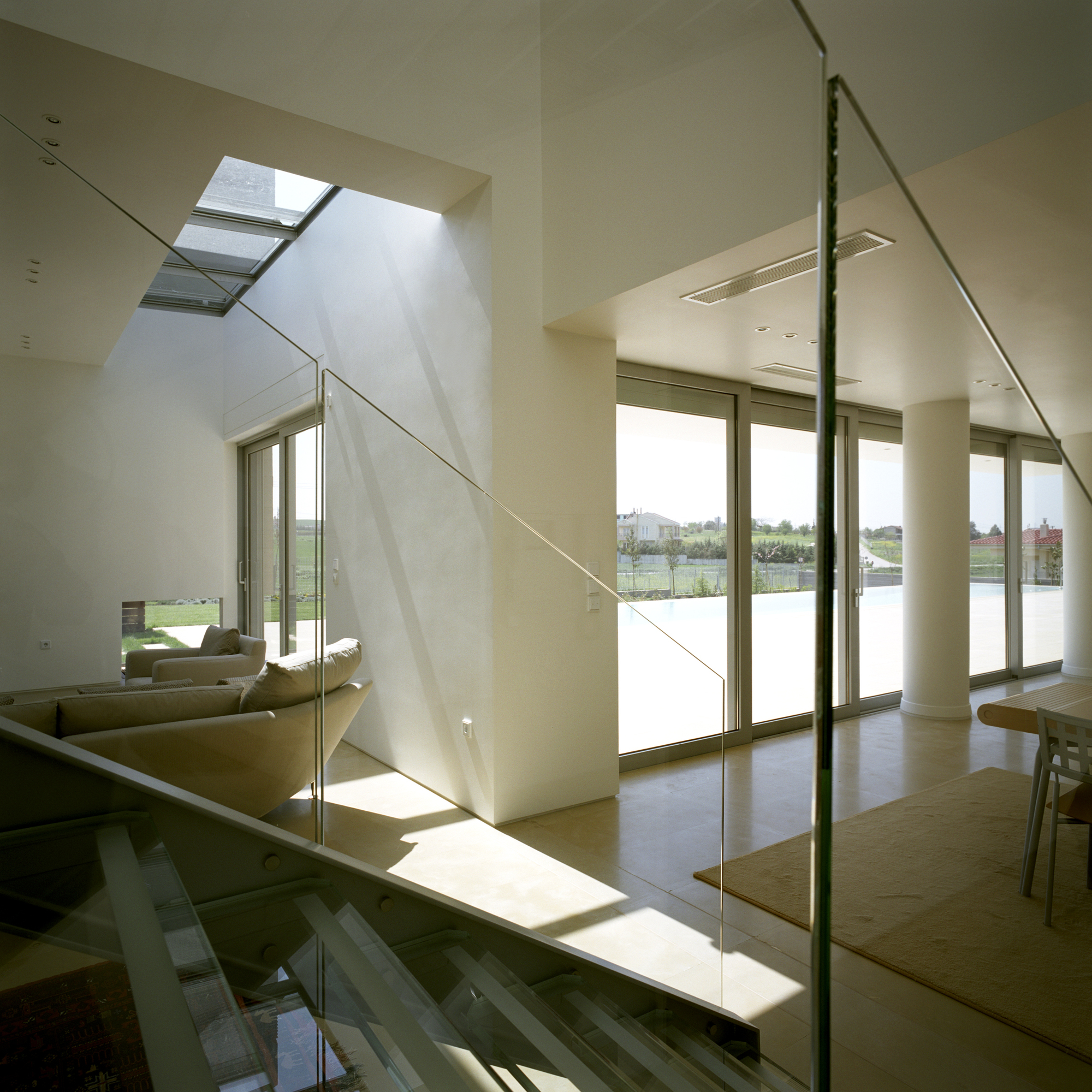 L-Shaped Residence in Larissa by Potiropoulos D+L Architects l shaped residence in larissa by potiropoulos dl architects c75cfc2