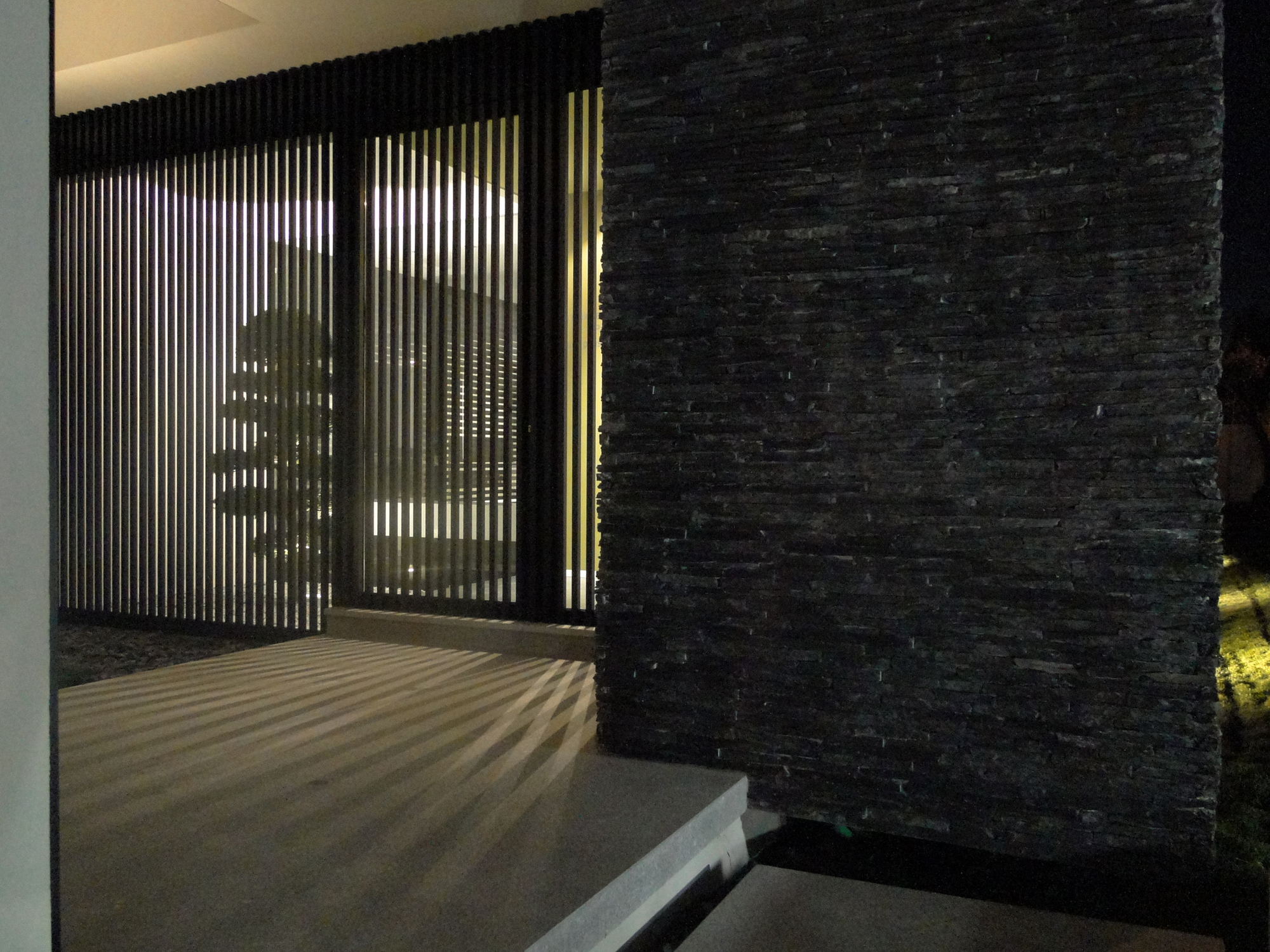 L-Shaped Villa Nova in Farmalicao by Arquitectura.501 l shaped villa nova in farmalicao by arquitectura501 bf0a487