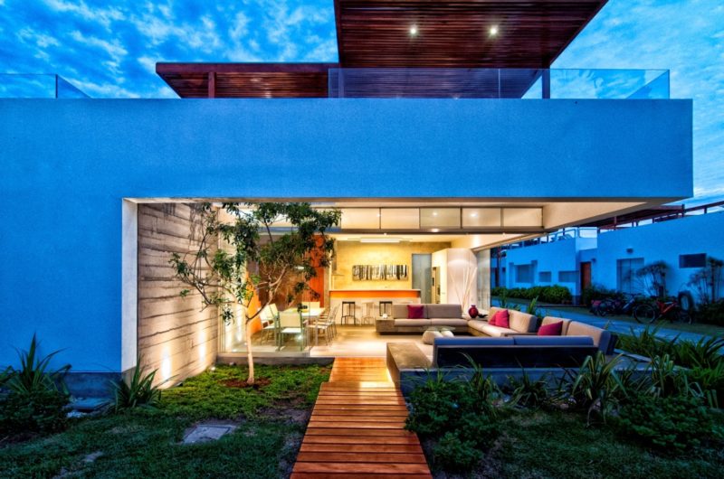 Large Casa Seta by Martín Dulanto Architect large casa seta by martn dulanto architect ddd0d27