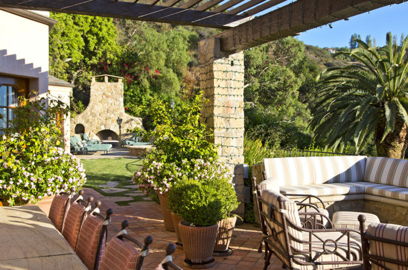 Lavish Estate In Serra Retreat, Malibu lavish estate in serra retreat malibu 5212ba8