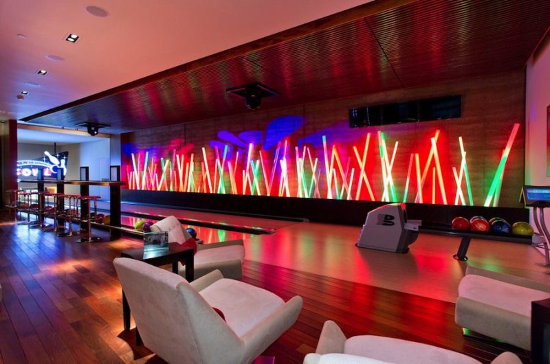 Lively Desert Contemporary Estate in Las Vegas lively desert contemporary estate in las vegas 488b8b5