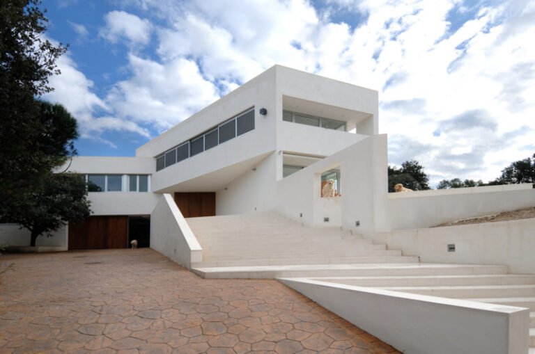 luxe residence in valdemorillo by otto medem de la torriente 8f04817