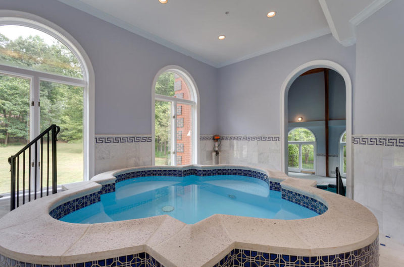 Luxurious Custom Built Home in Virginia, USA luxurious custom built home in virginia usa 0a86824