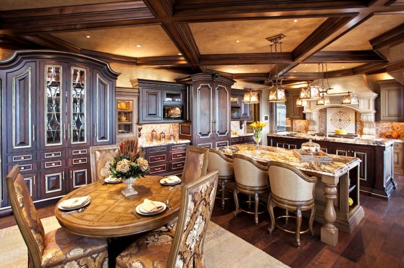 Luxurious Lake Minnetonka Residence by John Kraemer & Sons luxurious lake minnetonka residence by john kraemer sons 64a9fd6