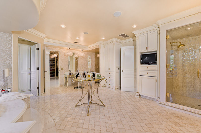 Magnificent Beverly Hills Estate for Sale magnificent beverly hills estate for sale 9a55743