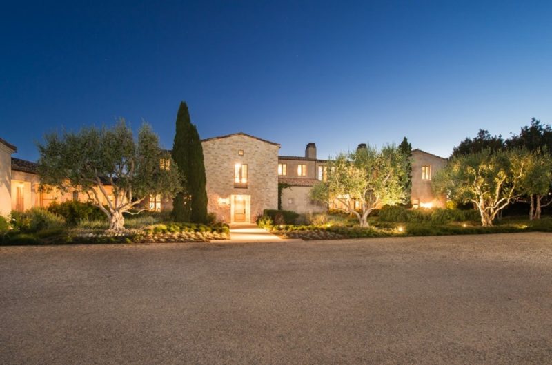 Magnificent Malibu Estate Is Worth $24.9 Million magnificent malibu estate is worth 249 million 0104b20