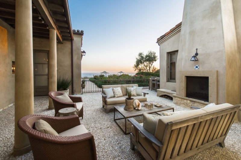 Magnificent Malibu Estate Is Worth $24.9 Million magnificent malibu estate is worth 249 million 1534101