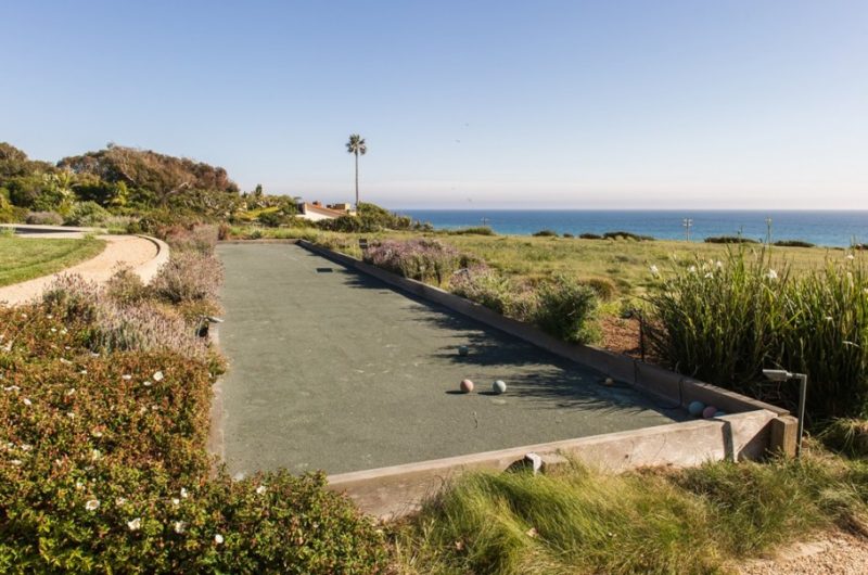 Magnificent Malibu Estate Is Worth $24.9 Million magnificent malibu estate is worth 249 million 58a29a4