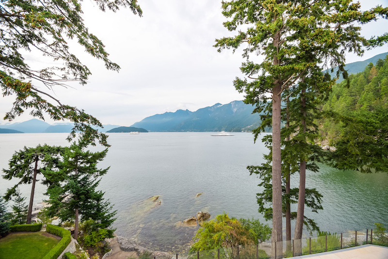 Magnificent Mediterranean Villa In Isleview Road, Canada magnificent mediterranean villa in isleview road canada 164ddb3