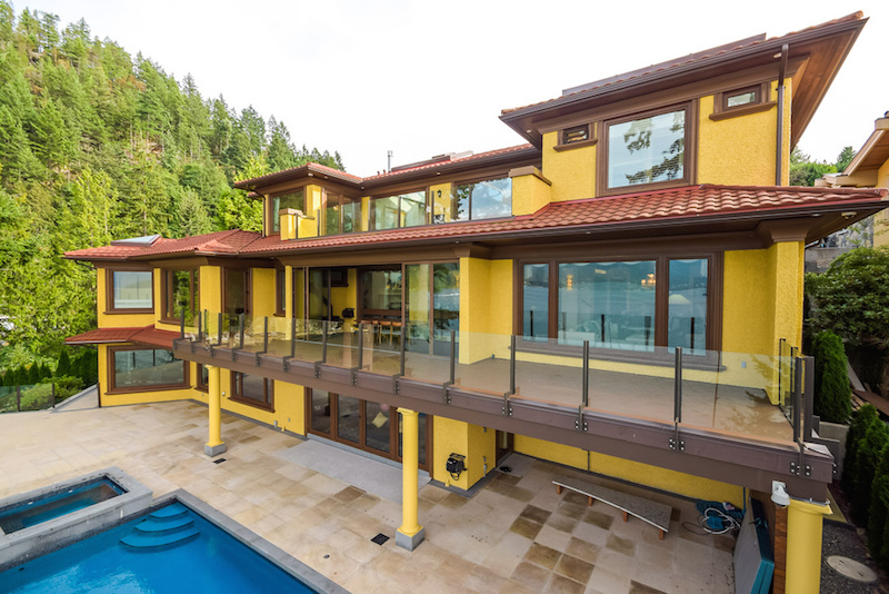 Magnificent Mediterranean Villa In Isleview Road, Canada magnificent mediterranean villa in isleview road canada e231792