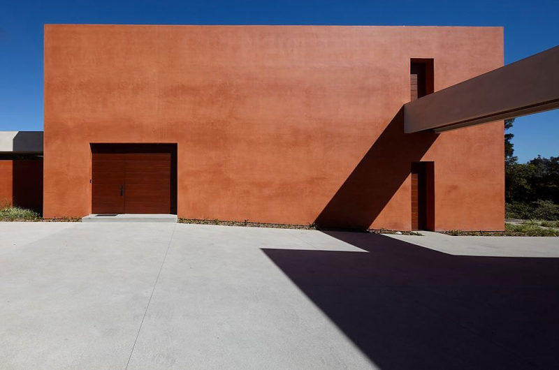 Majestic Three Wall House in LA, California majestic three wall house in la california 4bdf8a7