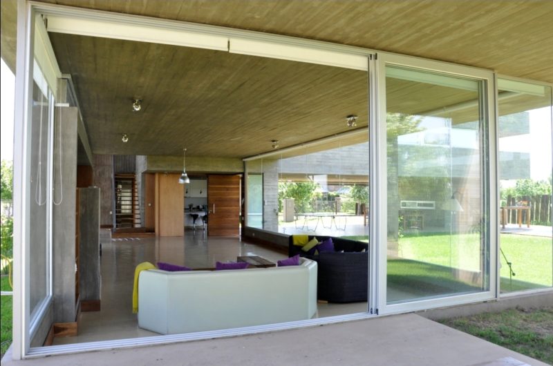 Massive KM House by Estudio Pablo Gagliardo massive km house by estudio pablo gagliardo 41e70da