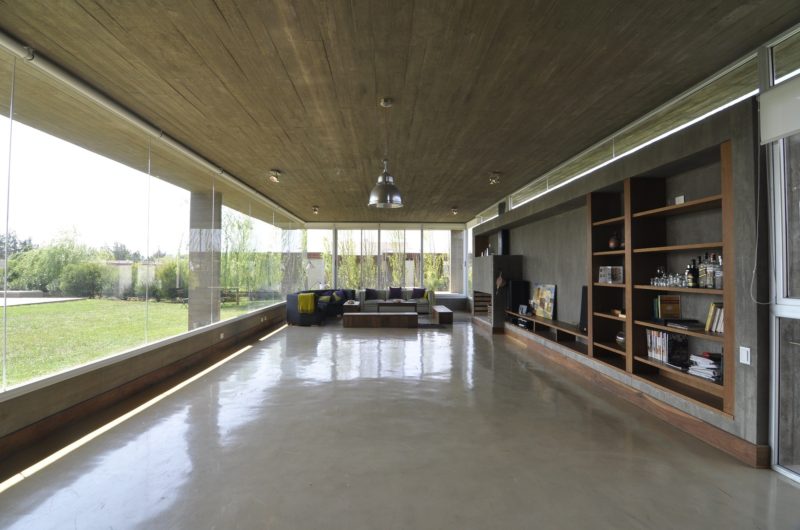 Massive KM House by Estudio Pablo Gagliardo massive km house by estudio pablo gagliardo d186a65