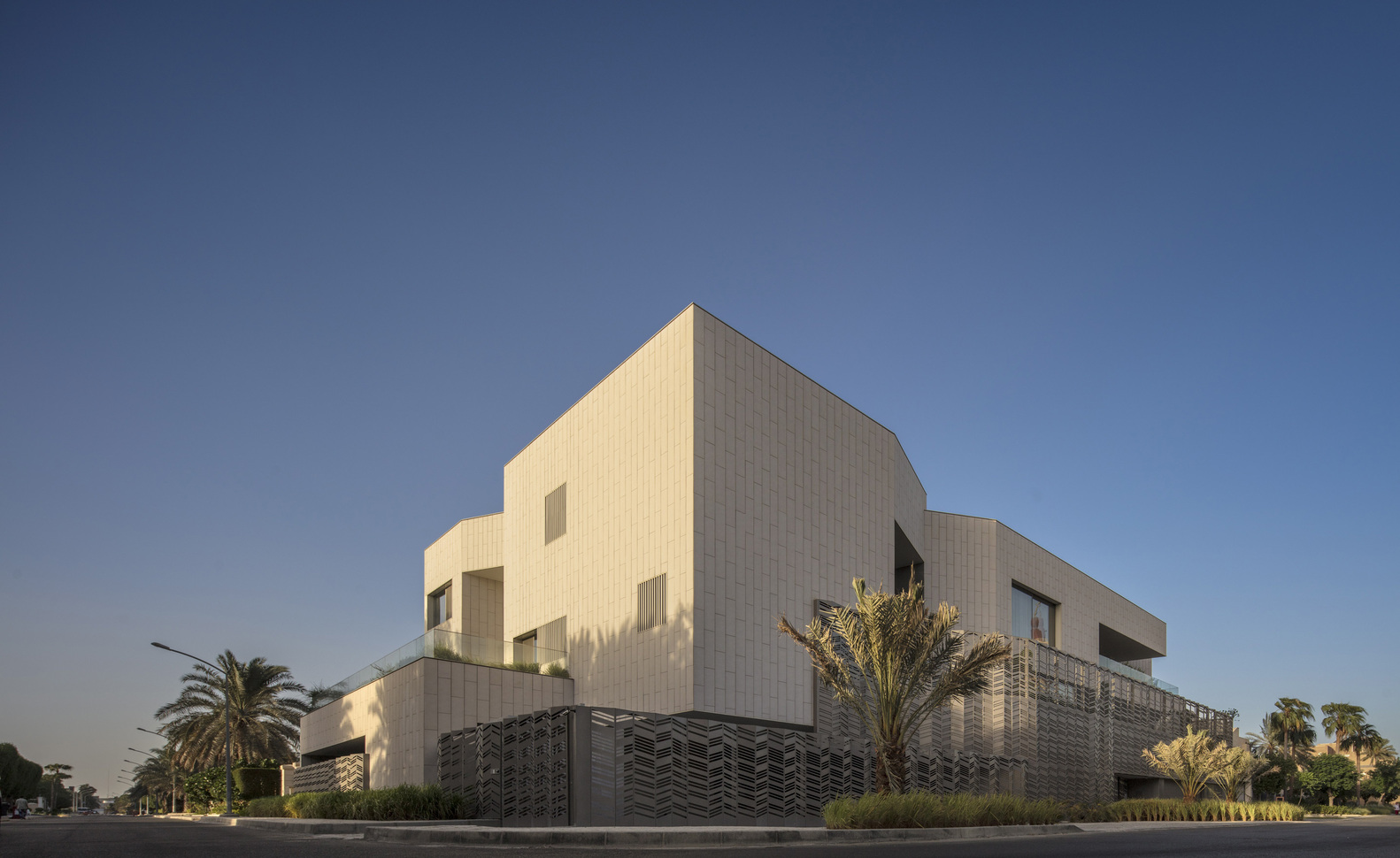 Meditation Friendly Nirvana Home by AGi Architects meditation friendly nirvana home by agi architects 6e6c467