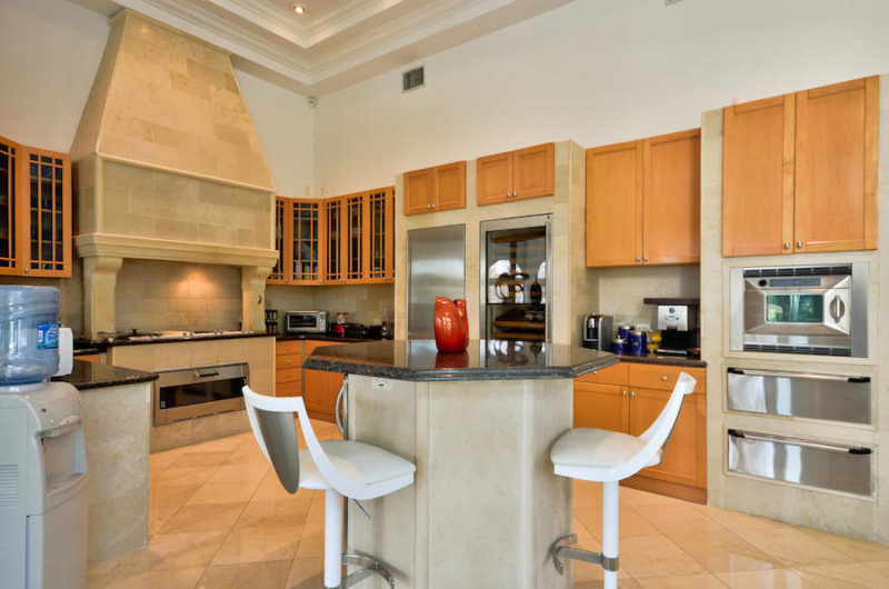 Mesmerizing Gated Avila Estate in Florida, USA mesmerizing gated avila estate in florida usa 23ab839