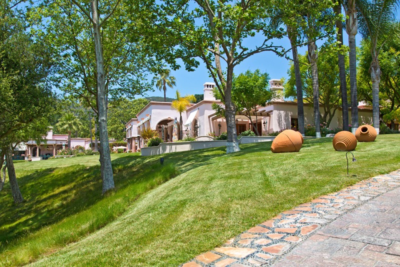 Mexican-Inspired Malibu Estate and Vineyard mexican inspired malibu estate and vineyard 40f5b44