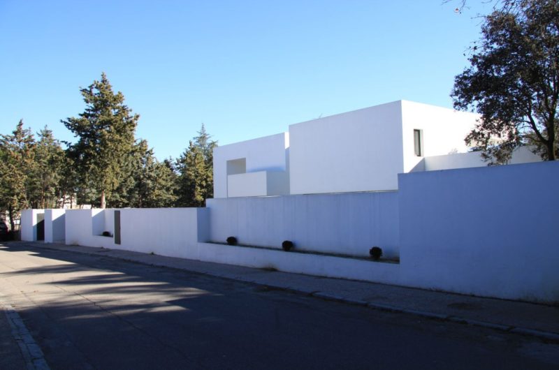 Modern and Luxurious Vivienda La Florida Residence in Madrid modern and luxurious vivienda la florida residence in madrid 15ffefc