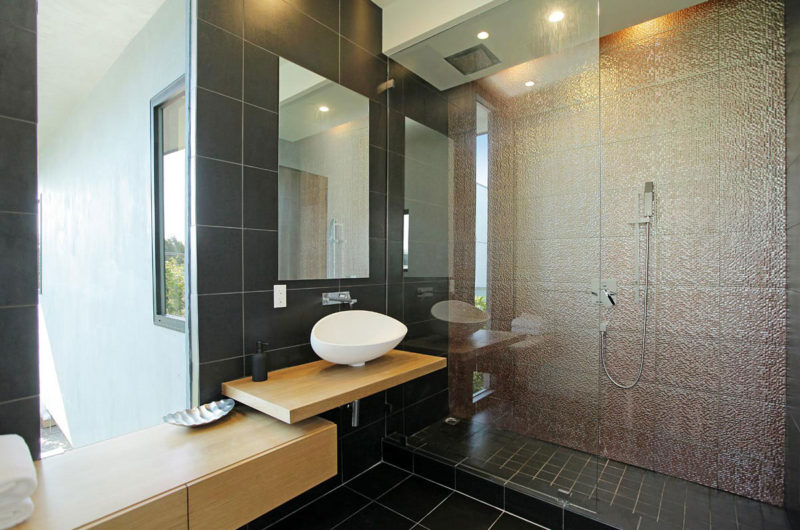 Modern Laurel Residence by Amit Apel Design modern laurel residence by amit apel design 353c0ab