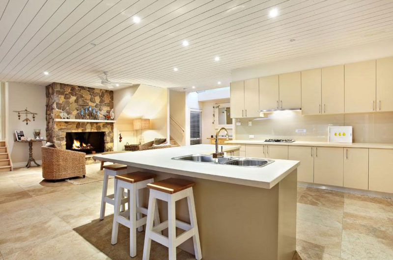 Modern Split-Level Beach Home in Back Beach modern split level beach home in back beach e3cd7e3