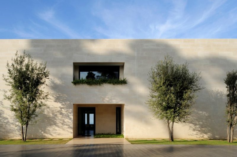 Modern Villa Yarze by by Raëd Abillama Architects modern villa yarze by by rad abillama architects 330fe24