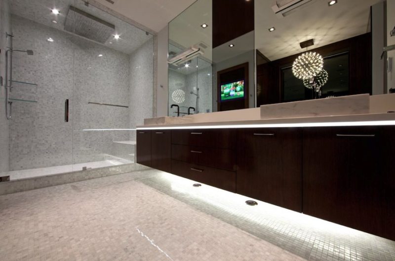 Nautica Vista – A Private Lakeside Mansion Auctioned for $4.7 Million nautica vista a private lakeside mansion auctioned for 47 million 9c78870