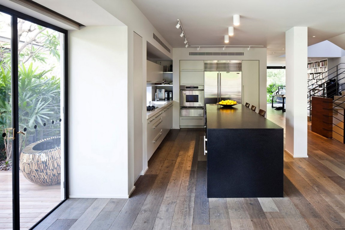 North TLV Home In Tel Aviv, Israel north tlv home in tel aviv israel 8d33f4f