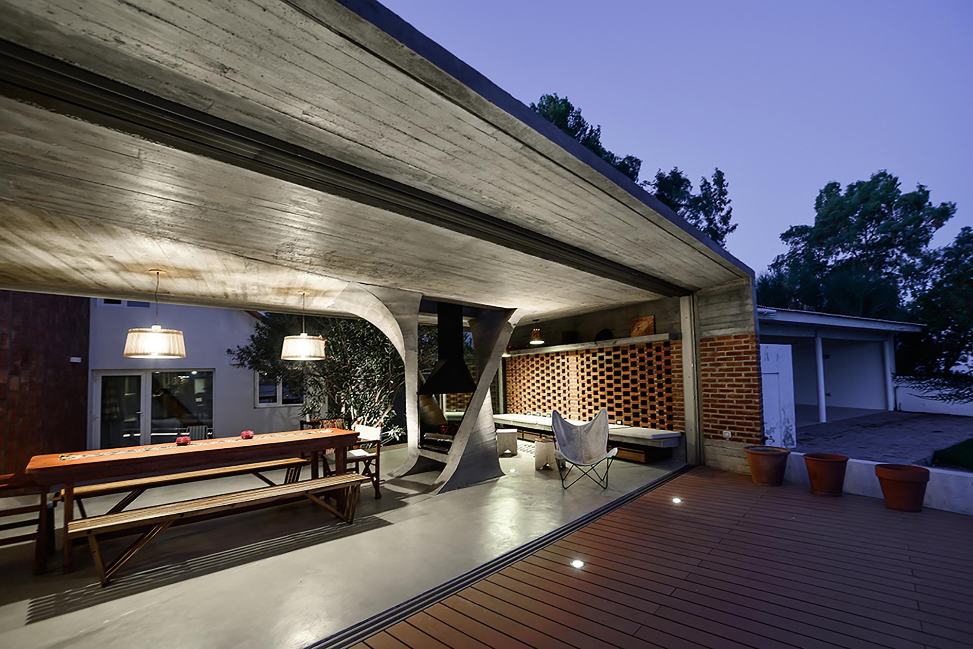 One Column House In Río Negro Province, Argentina one column house in ro negro province argentina 8089b35