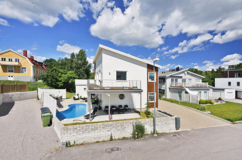 Opulent And Modern Home In Västervik, Sweden opulent and modern home in vstervik sweden 651464c