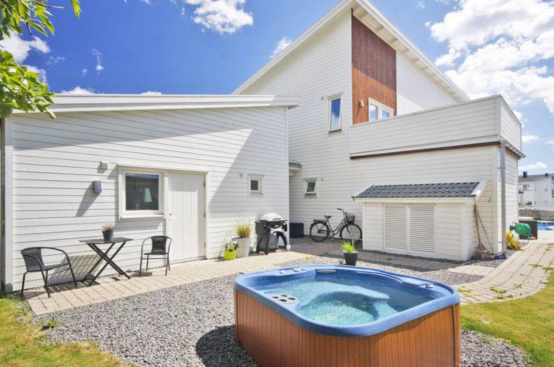 Opulent And Modern Home In Västervik, Sweden opulent and modern home in vstervik sweden e5256a3