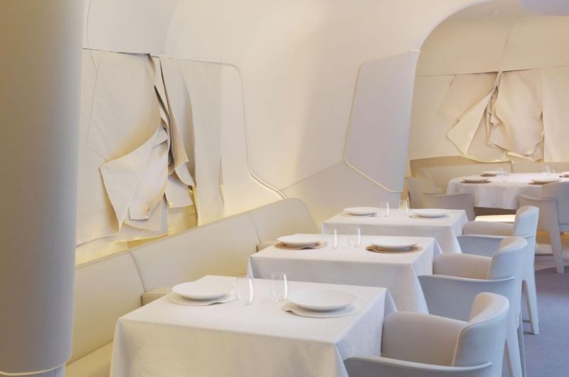 Opulent Mandarin Oriental Hotel in Paris opulent mandarin oriental hotel in paris 135553b