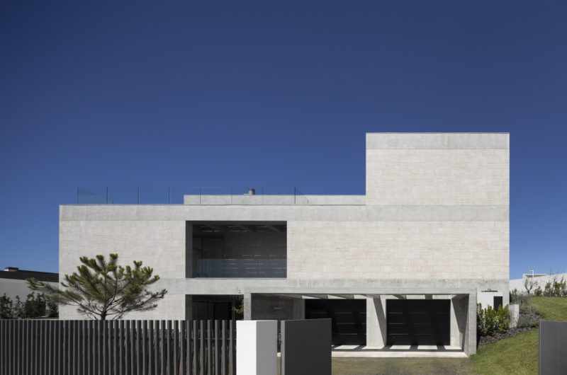 Outdoor connected C+P House by Gonçalo das Neves Nunes outdoor connected cp house by gonalo das neves nunes a4f227b