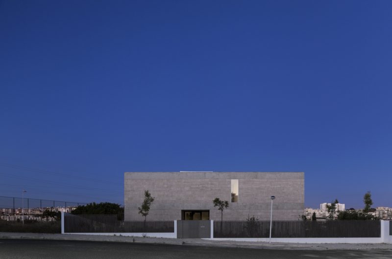 Outdoor connected C+P House by Gonçalo das Neves Nunes outdoor connected cp house by gonalo das neves nunes e09b257