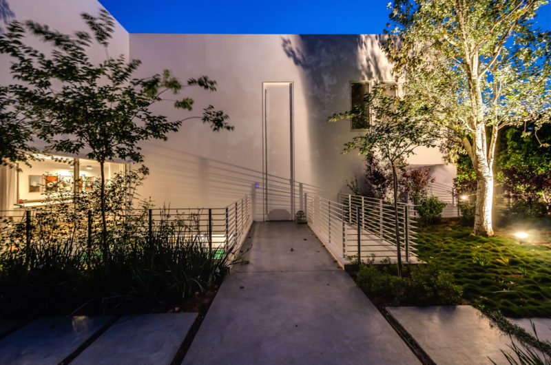 Outstanding Modern Villa in Ramot Hashavim, Israel outstanding modern villa in ramot hashavim israel 08bf6e7