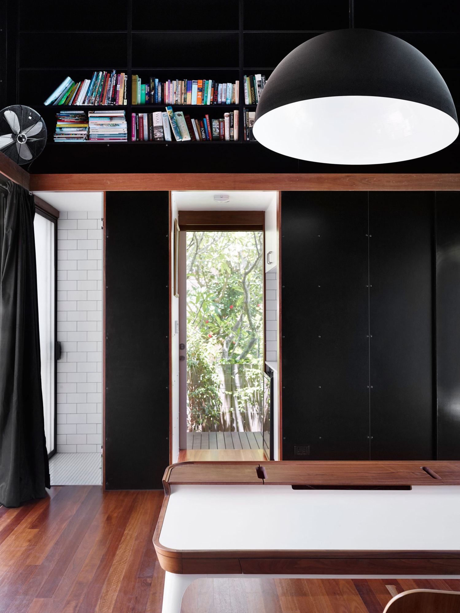 Oxlade Drive House In Brisbane, Australia oxlade drive house in brisbane australia c9394b9