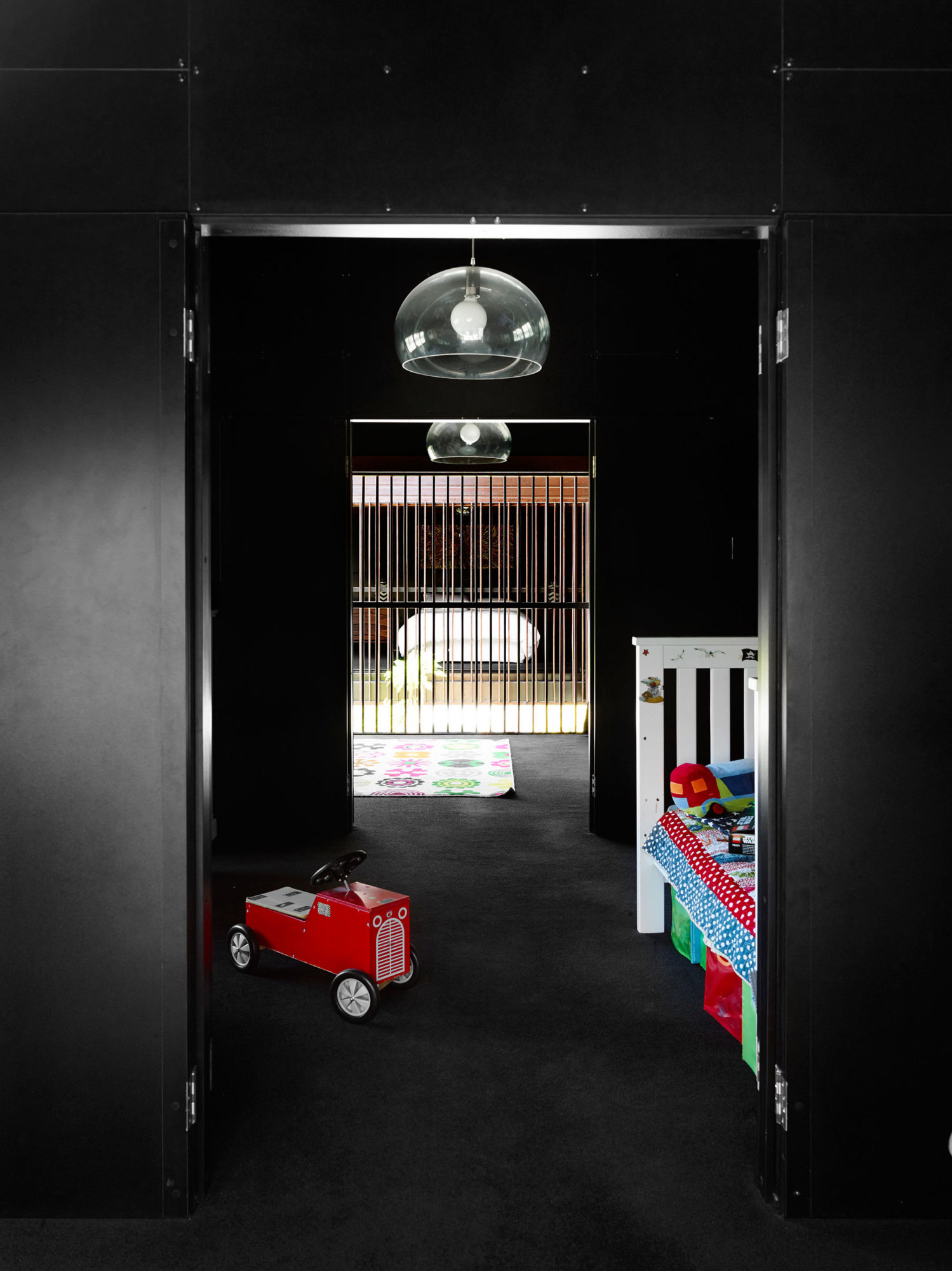 Oxlade Drive House In Brisbane, Australia oxlade drive house in brisbane australia c9e47d5