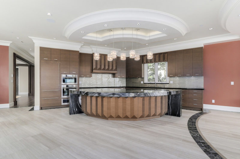 Palatial Mansion In West Vancouver, Canada palatial mansion in west vancouver canada 434496d