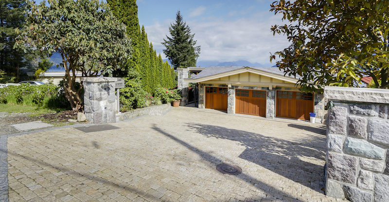 Palatial Mansion In West Vancouver, Canada palatial mansion in west vancouver canada e8bf148