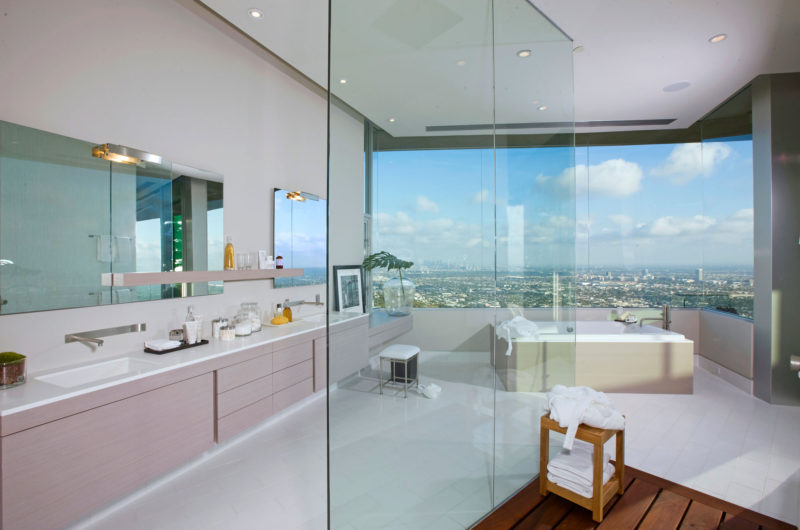 Panoramic Blue Jay Way Residence by McClean Design panoramic blue jay way residence by mcclean design 77afb51